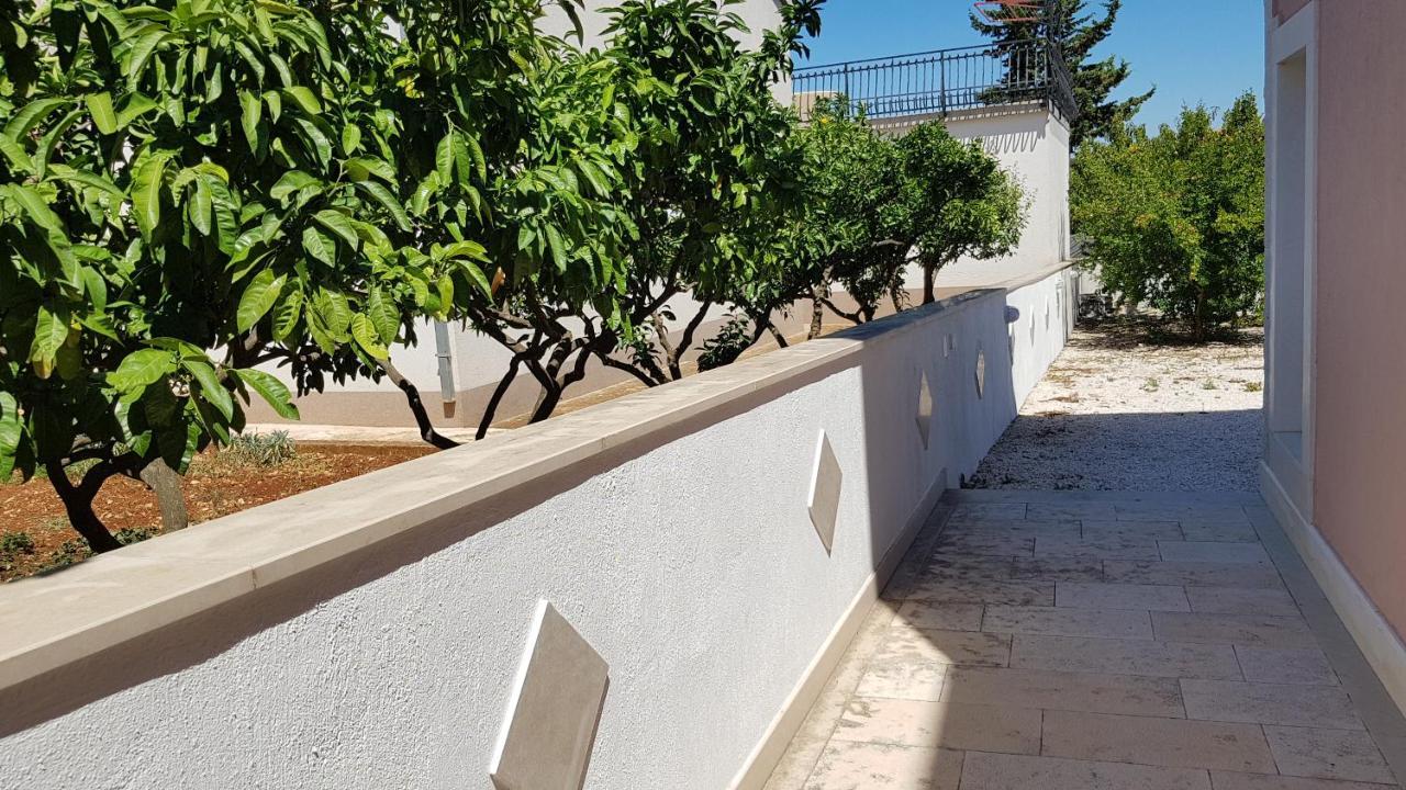 Ruzica Apartments Mirca  Экстерьер фото