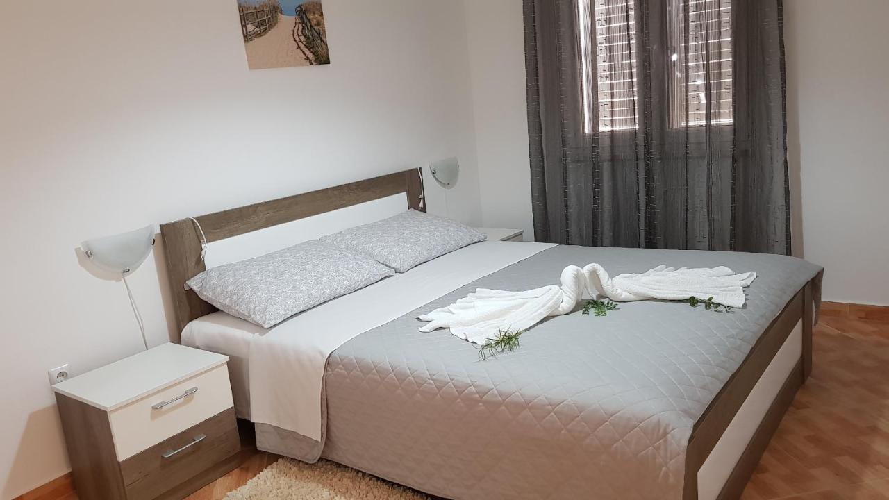 Ruzica Apartments Mirca  Экстерьер фото