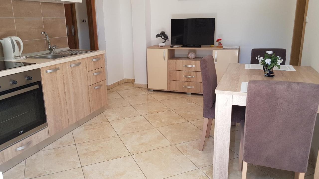Ruzica Apartments Mirca  Экстерьер фото