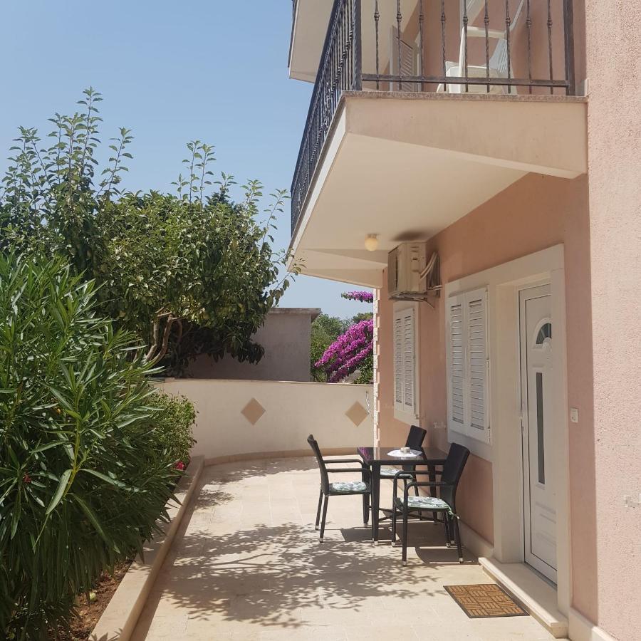 Ruzica Apartments Mirca  Экстерьер фото